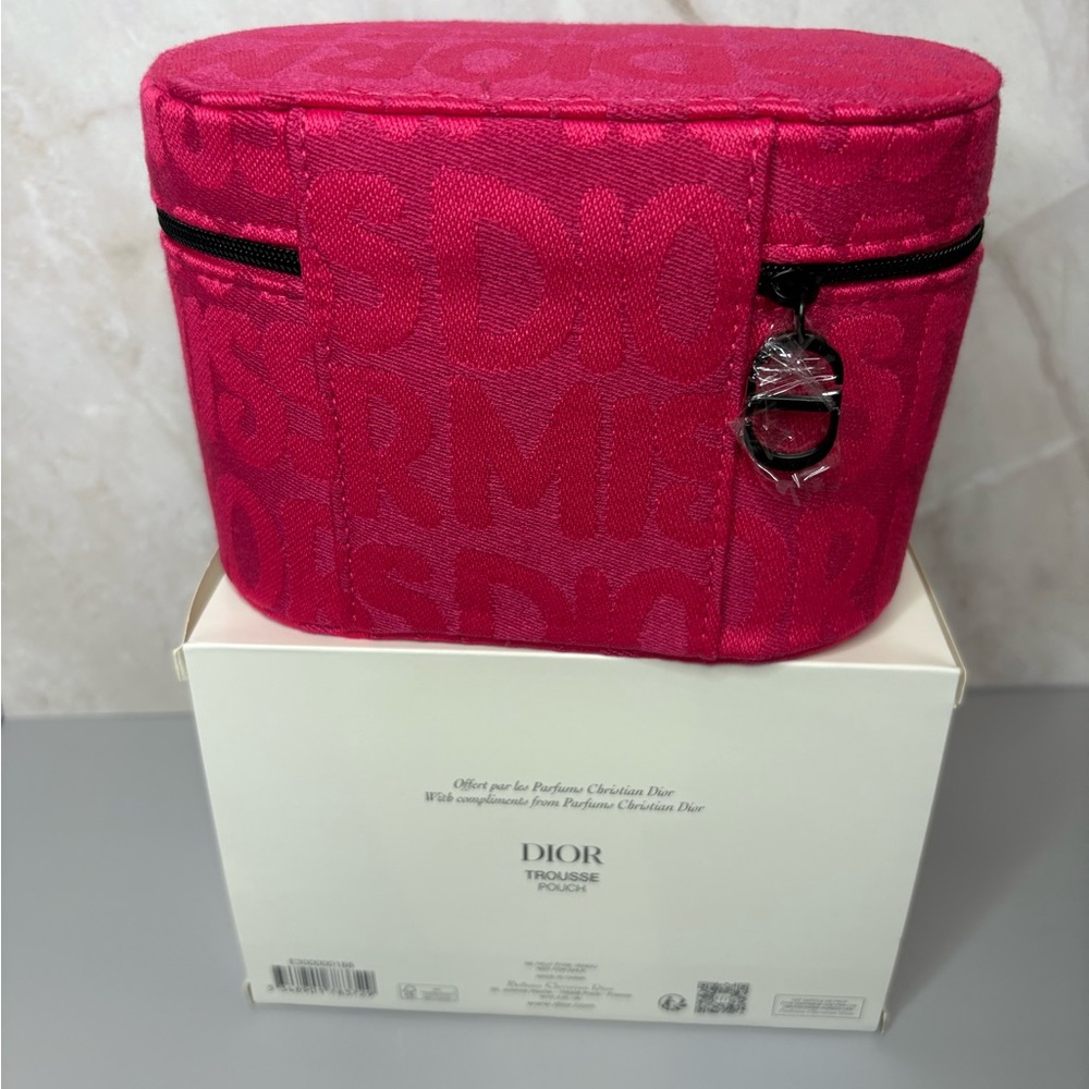 Miss Dior Pink Women's Beauty Bag. GWP - Picture 2 of 3